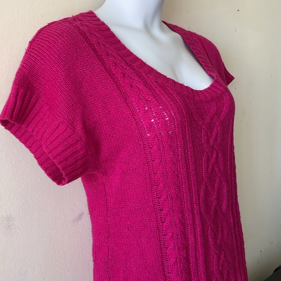 Adorable Old Navy Pink Short Sleeve Sweater Size L - Picture 2 of 12